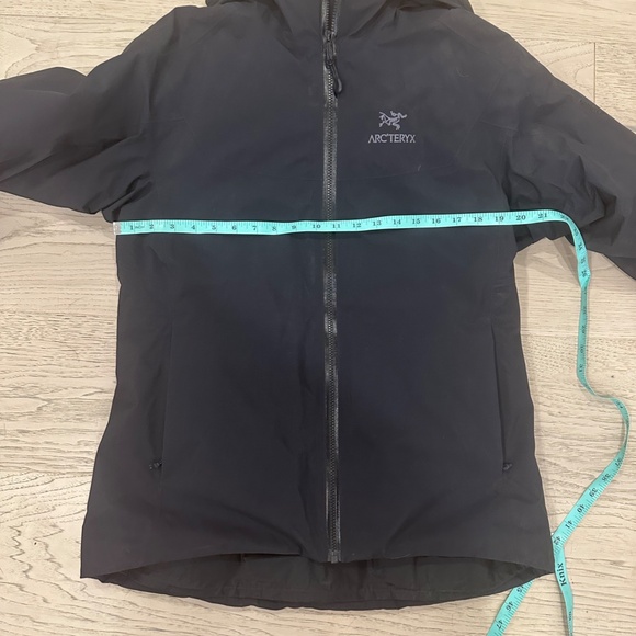 Arc'teryx Fission SV Winter Jacket - Picture 11 of 12